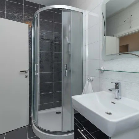 Apartman New 4* 