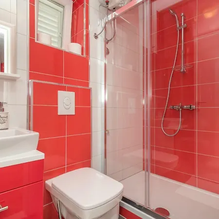 Apartment New 4* 